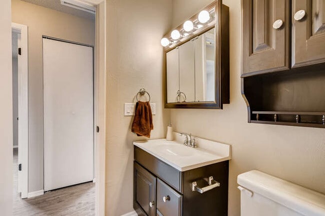 Photo - 6032 S Garland Way