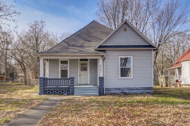 Remodeled 2 bedroom, 1 bathroom home for r... - Remodeled 2 bedroom, 1 bathroom home for r...