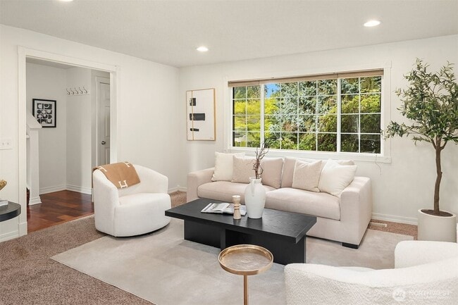 Photo - 17615 Brook Blvd