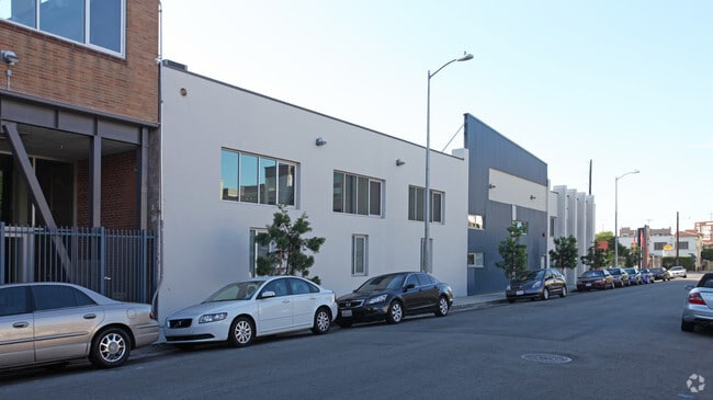 120-130 Hewitt St