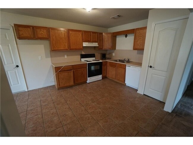 Photo - 3 bed, 2 bath, 1 car garage House