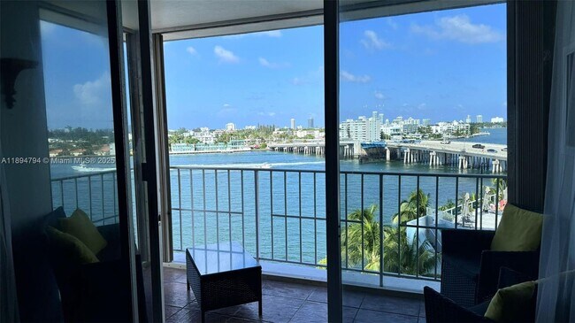Building Photo - 1865 79th Street Causeway Unit 7I