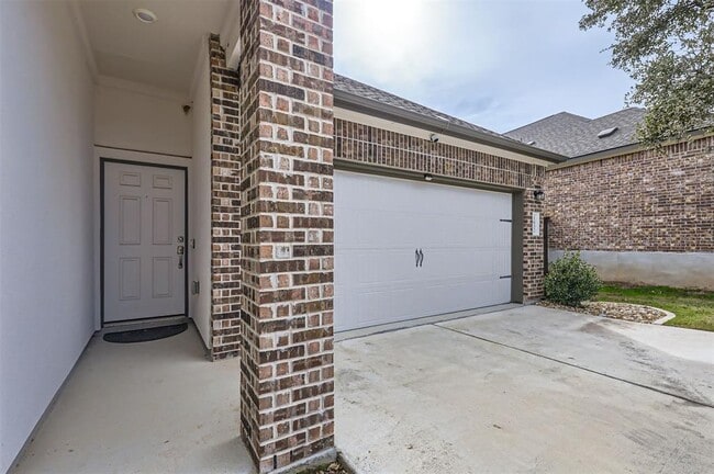 Photo - 1632 Woolsey Wy