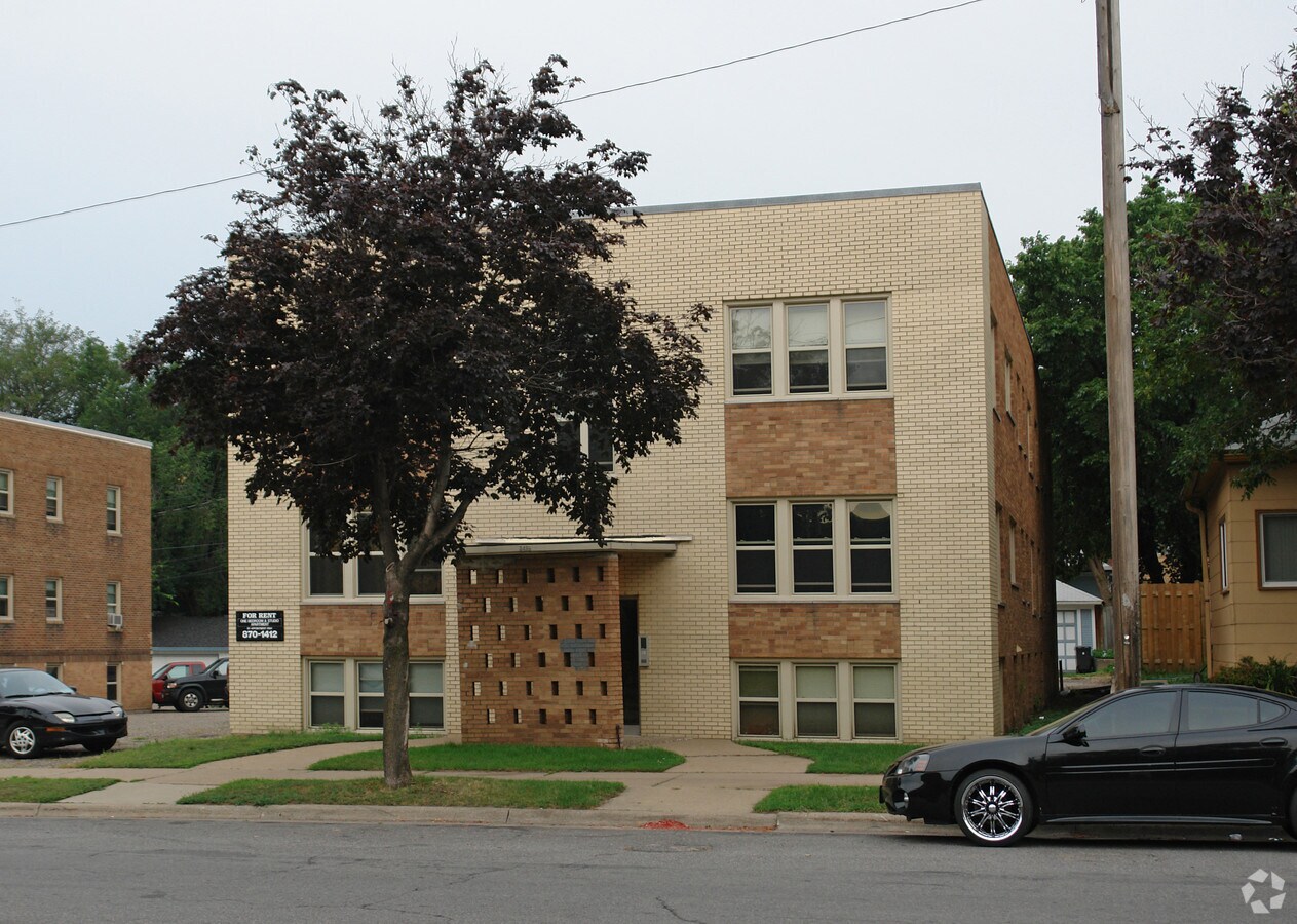 Photo - 3418 Stevens Ave S