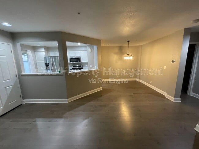 Photo - 6221 Barb Werner Ln