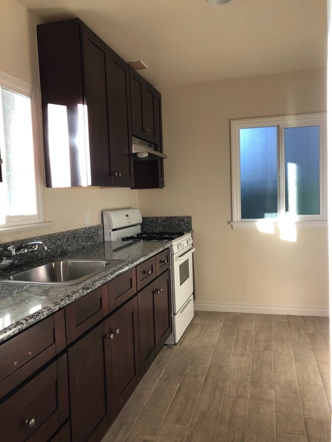 Photo - 304 E Valencia Ave Apartment Unit #A