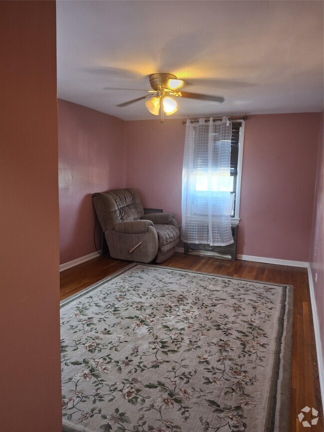 Building Photo - 3231 Barker Ave Unit 3C Rental