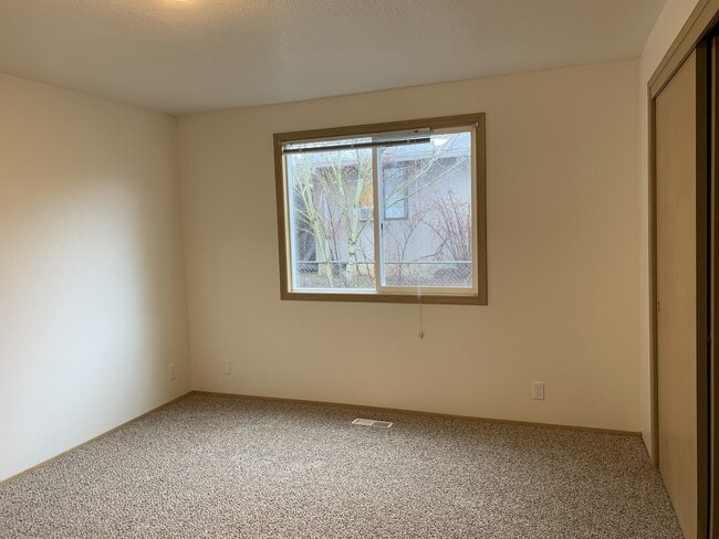 Photo - Quiet 4 bedroom two bath home in Aloha