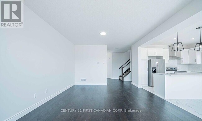 Photo - 201 Roy McDonald Dr