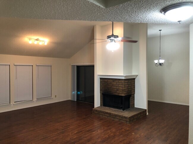 Photo - 10629 Holly Grove Dr