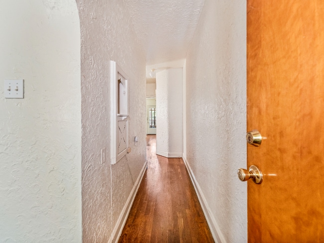 Photo - 5556 Covode St Unit 4