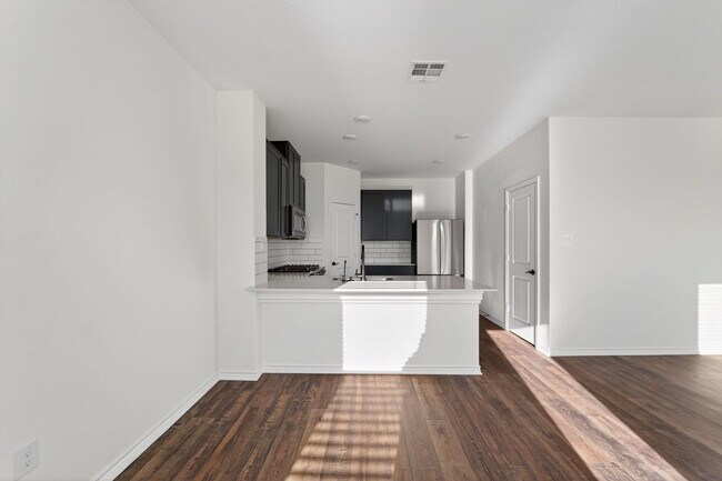 Photo - Modern 3/2.5 Home with Open Living, Walk-In Showers & Private Backyard