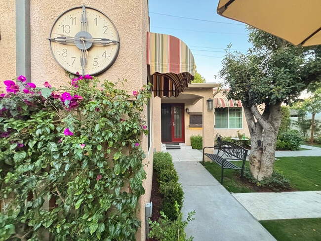 Building Photo - 132 Gerona Ave