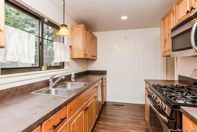 Photo - 5 Edgewood Cir Unit 5