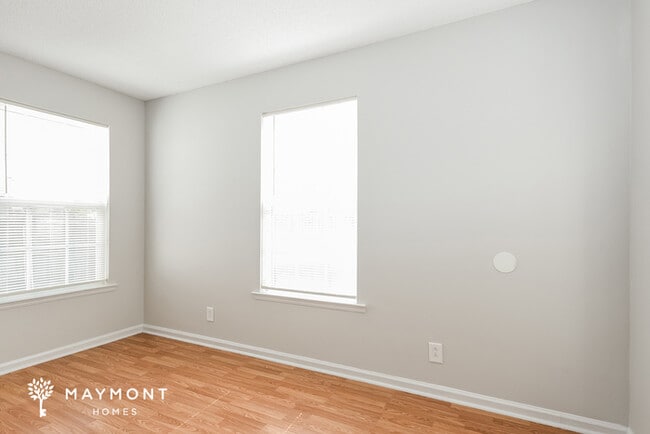 Photo - 3390 Summerfield Dr