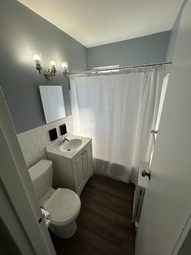 Baño actualizado - Virginia Junction