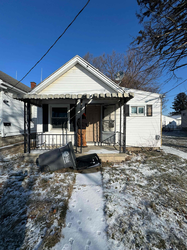 Building Photo - 30 W Oakland St Rental