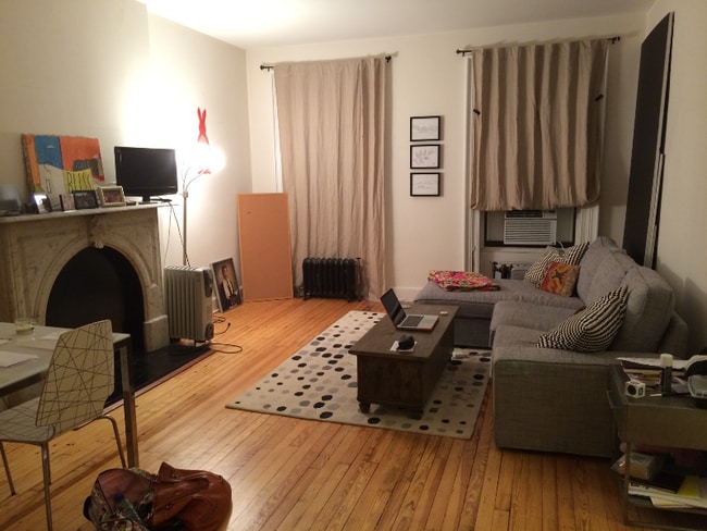 Building Photo - 161 E 61st St Rental