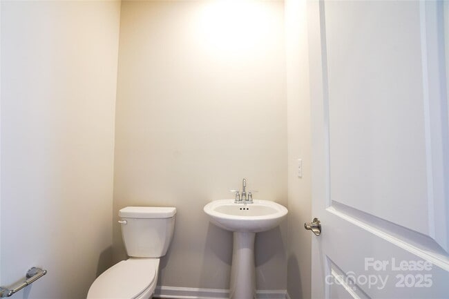 Photo - 1403 Caracara Ct