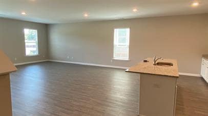 Photo - 382 Grey Falcon Ave