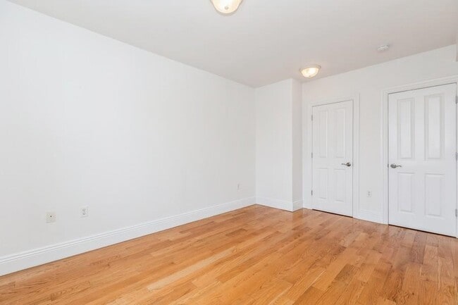 Photo - 125 43rd St Unit 803