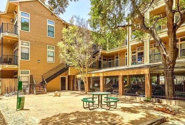Photo - 2802 Nueces St Unit 211