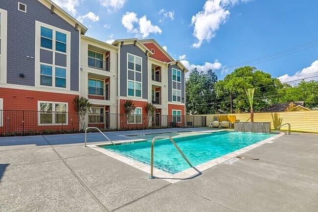 Apartments outside - 7350 Avenue C Apartamentos Unidad 4308