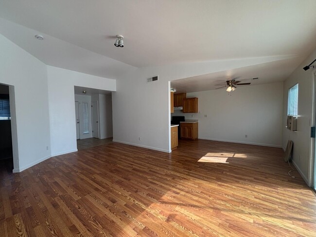 Photo - 813 Morton Ave