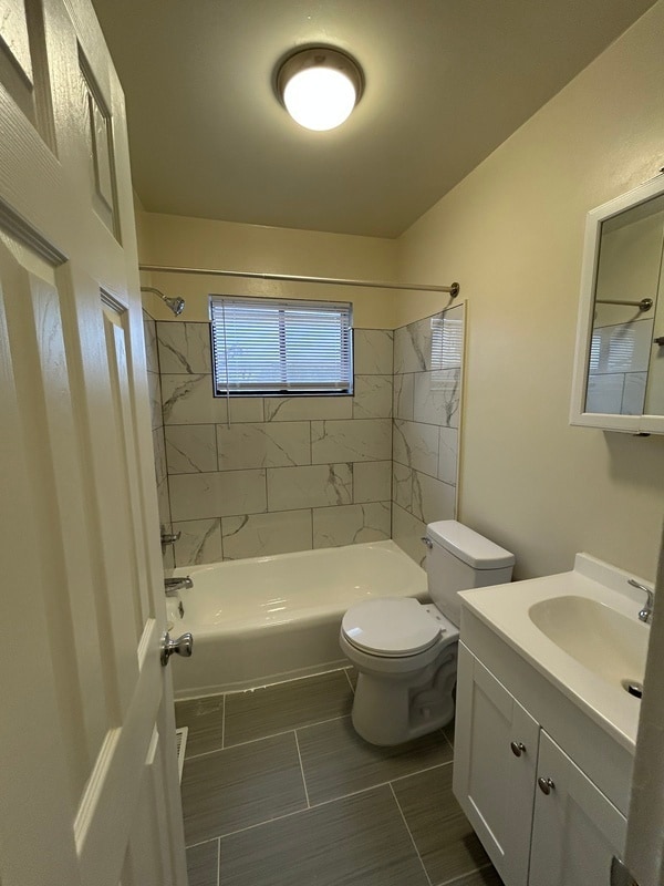 Photo - 5200 Hill Rd