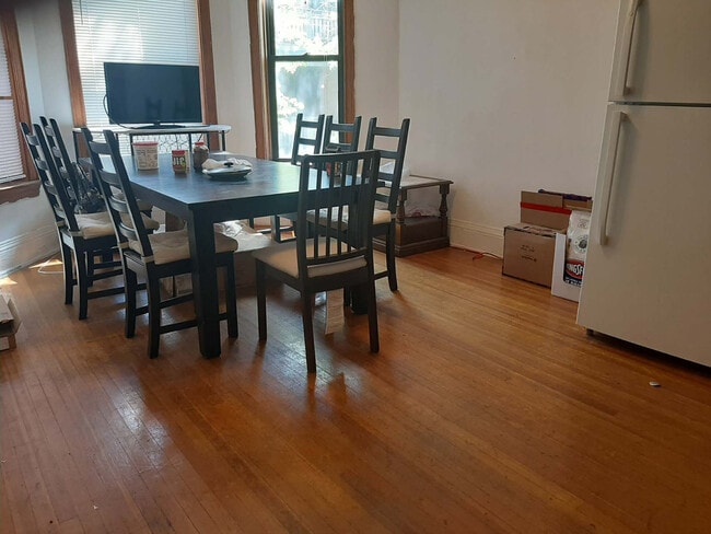 Photo - 1415 E 52nd St Condo Unit 1