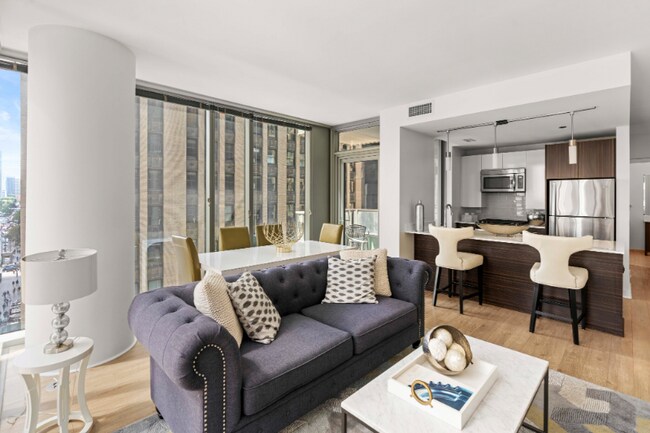 Photo - 174 N Michigan Ave