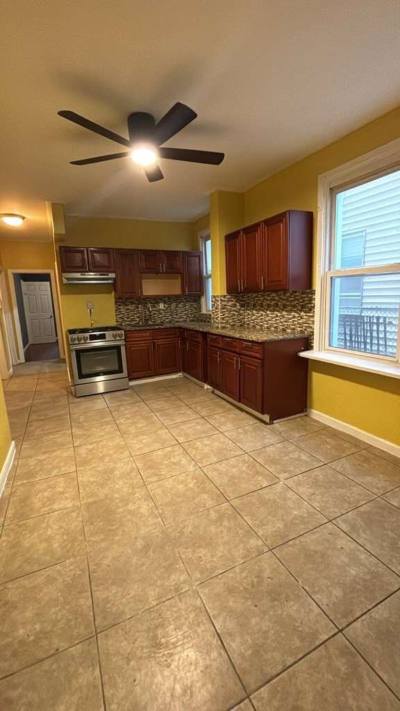 Photo - 375 6th Ave W Unidad 1
