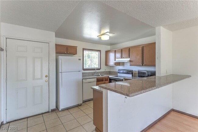 Photo - 5404 S Swenson St Unidad 34