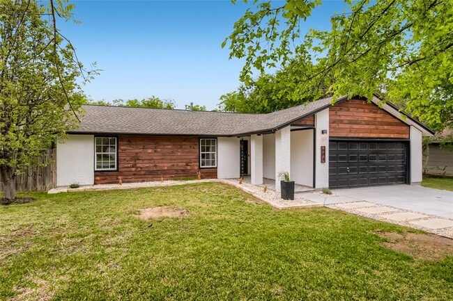 604 Garden Path Dr