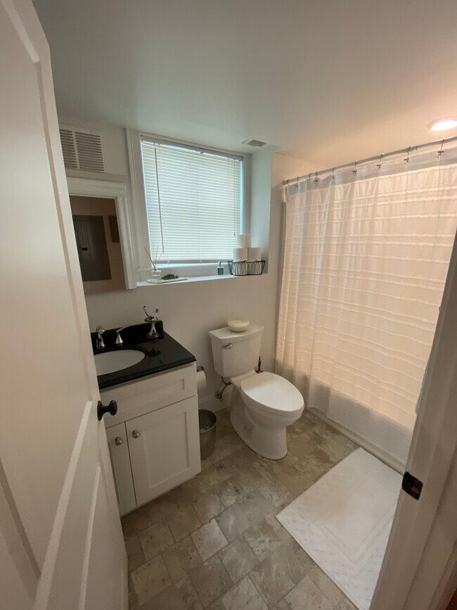 Photo - 10 Fern St Unit 6-6A