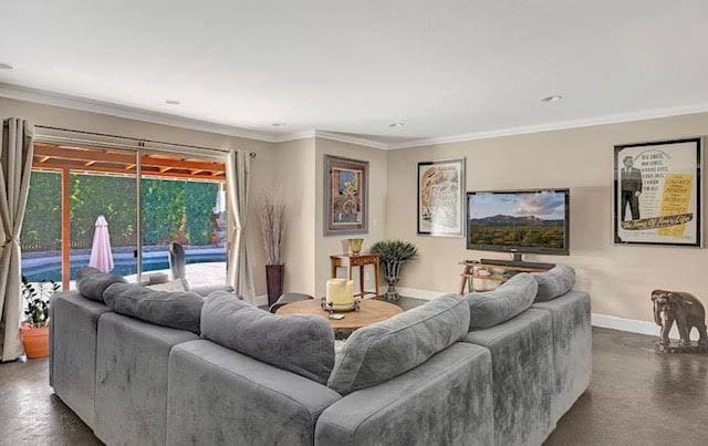 Photo - Arcadia Light Furnished Charmer with  Treehouse!!