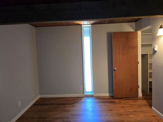 Photo - 089-02 Renc Unit 089-02-829