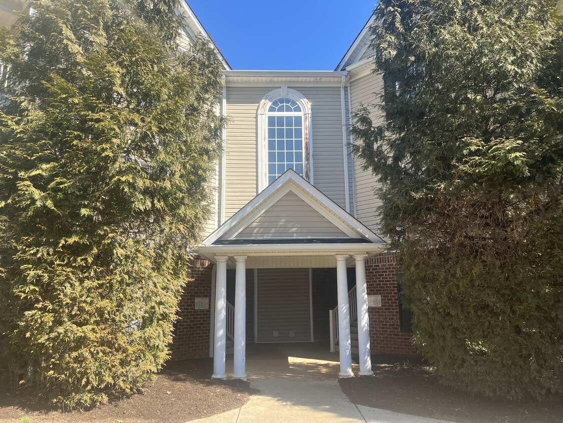 Photo - 623 Wyndhurst Dr (Lynchburg, VA)