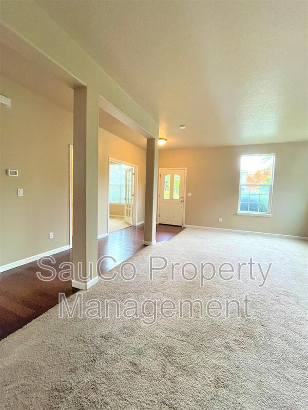 Photo - 3762 SE Oakleaf St