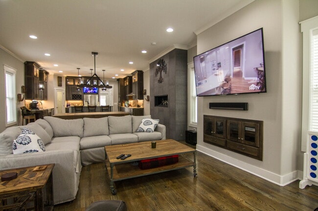 Photo - **COMING SOON!!** Furnished Custom-Built H...