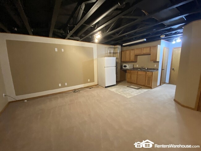 737 Kitterman Cir