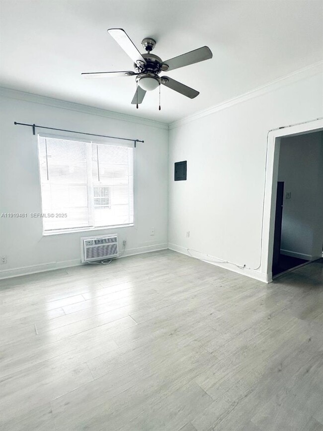 Photo - 820 Meridian Ave Unit 203