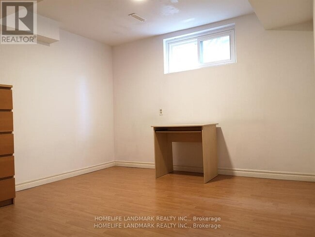 Photo - 22 Glendinning Ave