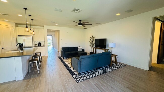 Photo - 14424 W Aster Dr