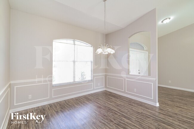 Photo - 1406 Glenan Rd