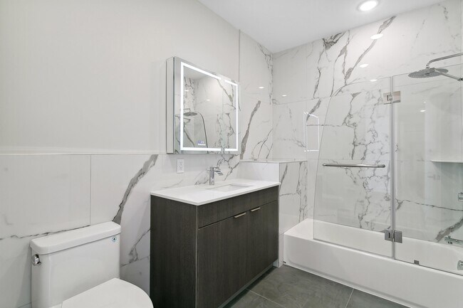 Photo - 582-586-586 66th St