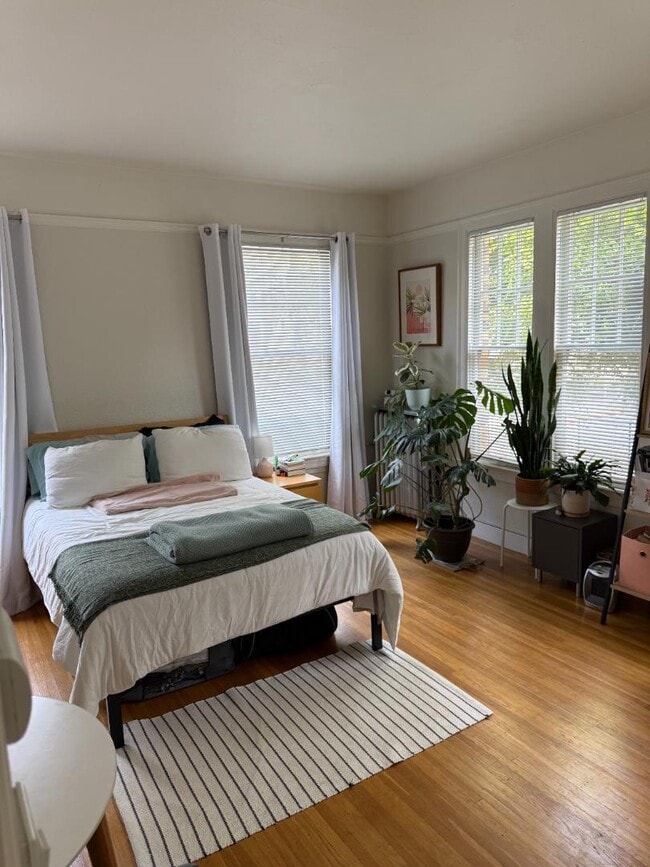 Photo - 1810 Euclid Ave Apartment