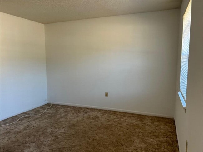 Photo - 5359 Emmett Dr