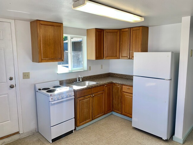 Building Photo - 571 Maalo St Unit Ohana Rental
