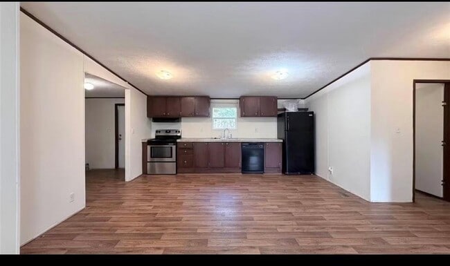 Photo - 1430 W Howard Ln